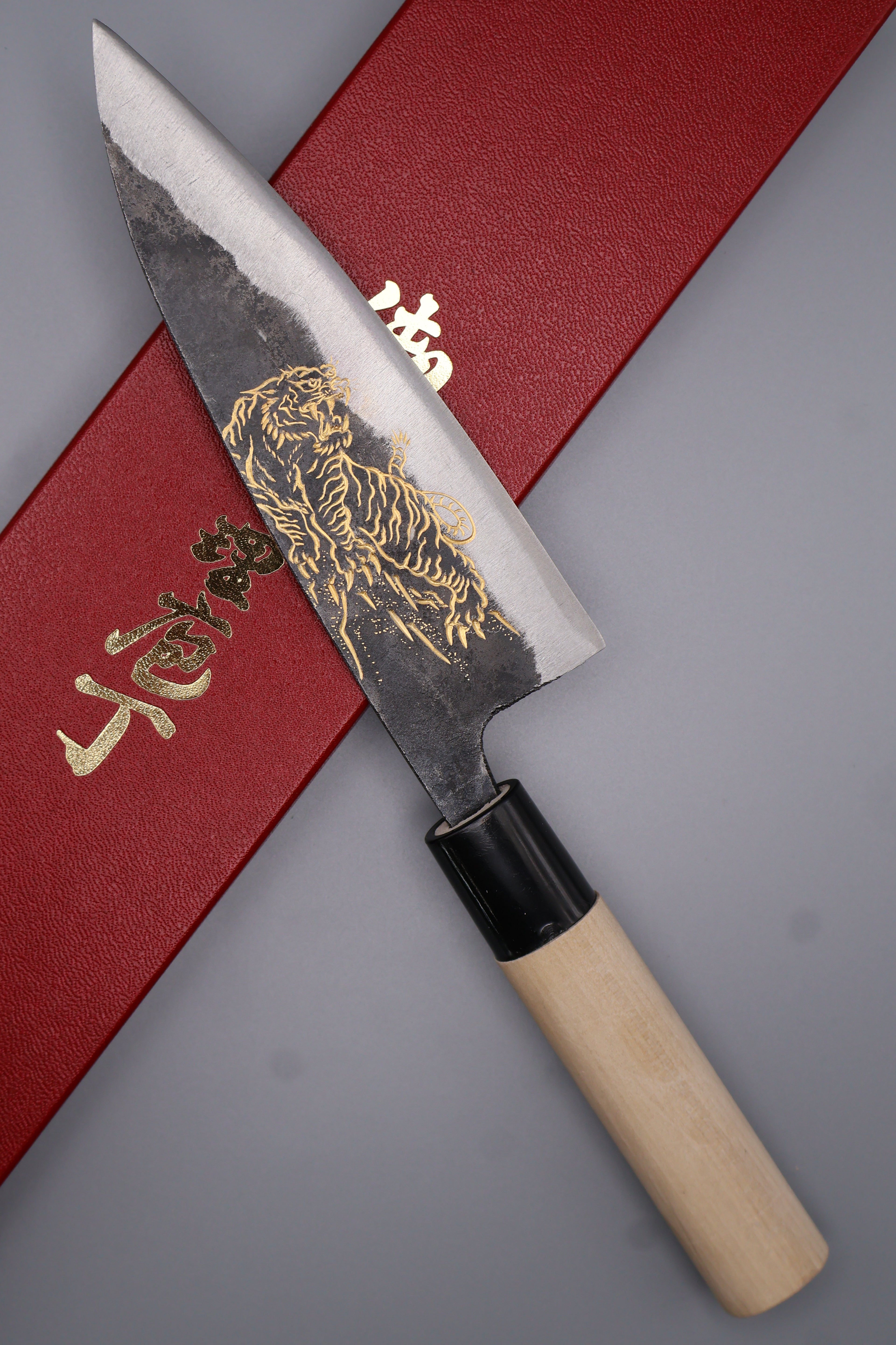 黒打出刃 白虎 Kurouchi DEBA White Tiger