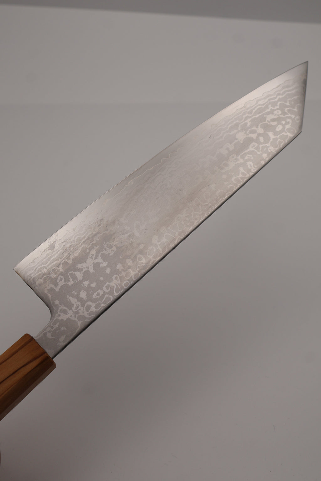 E177 雲 切付牛刀210 Kumo Sworded Chef Knife