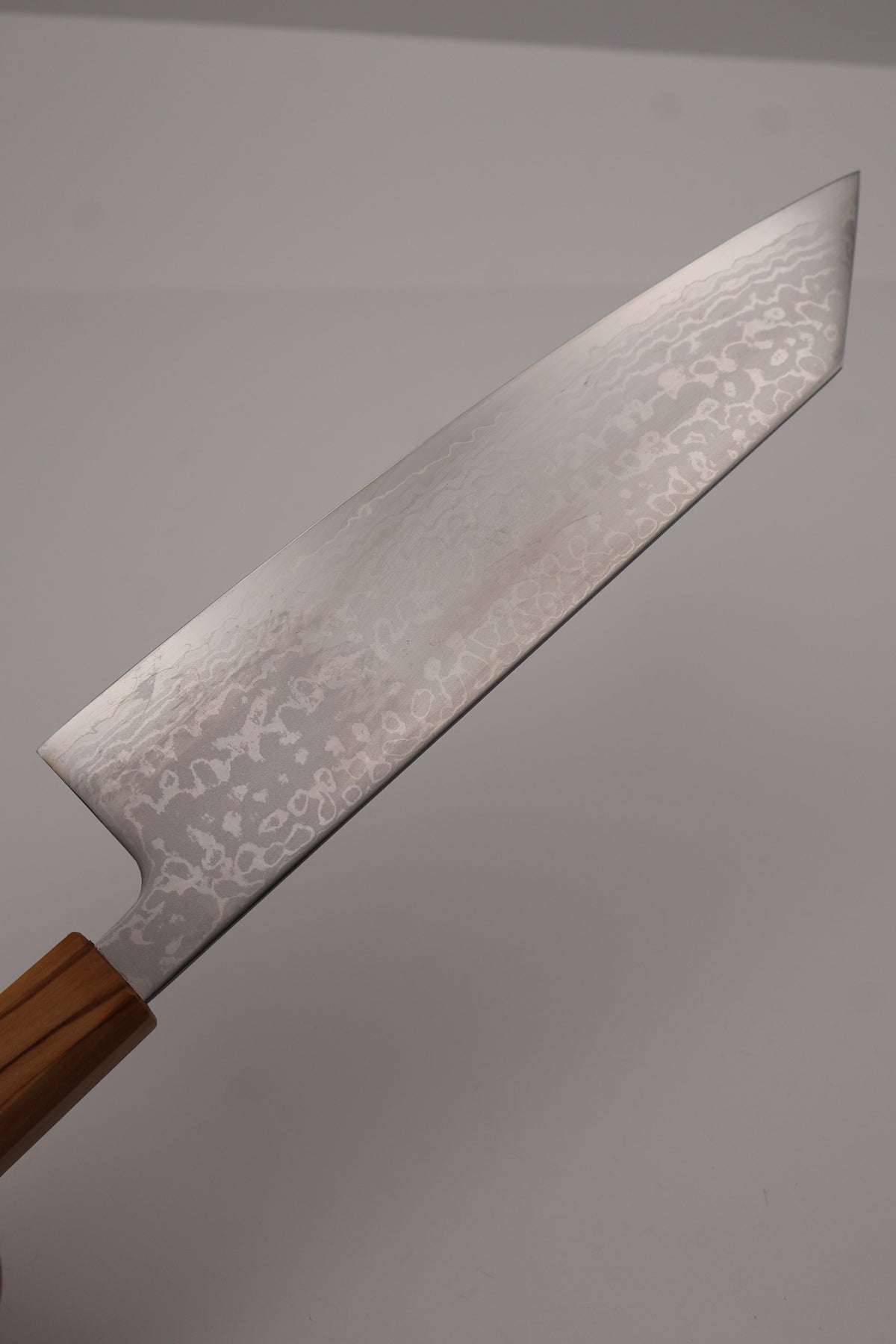E177 雲 切付牛刀210 Kumo Sworded Chef Knife