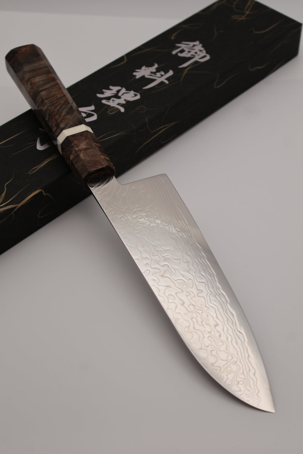 E65 流氷磨き三徳180 Ryuhyo Santoku Knife
